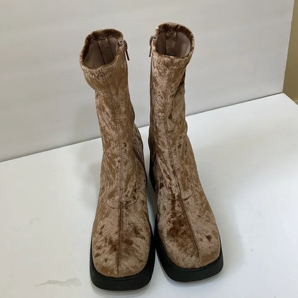 NEW WITHOUT TAGS STEVE‎ MADDEN KLAYTON PLATFORM BOOTIES IN BROWN CRUSHED VELVET - Picture 3 of 11
